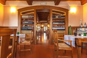 thumbnail: Restaurant