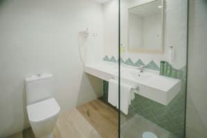thumbnail: Bathroom