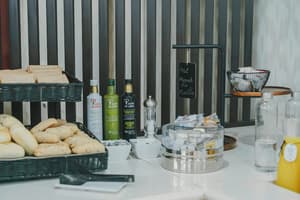 thumbnail: Restaurant