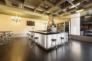 thumbnail: Bar (on property)