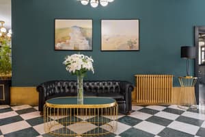 thumbnail: Lobby sitting area