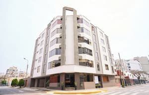 thumbnail: Front of property