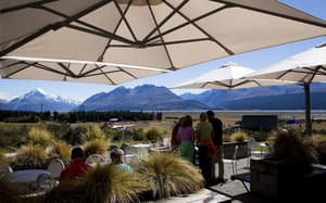 thumbnail: Outdoor dining