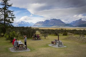 thumbnail: Outdoor dining