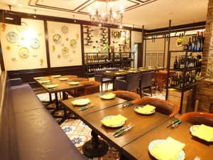 thumbnail: Restaurant