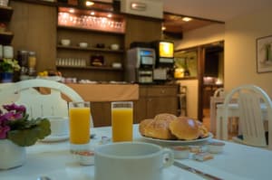 thumbnail: Breakfast area