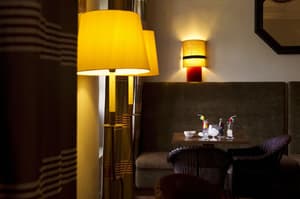 thumbnail: Bar (on property)