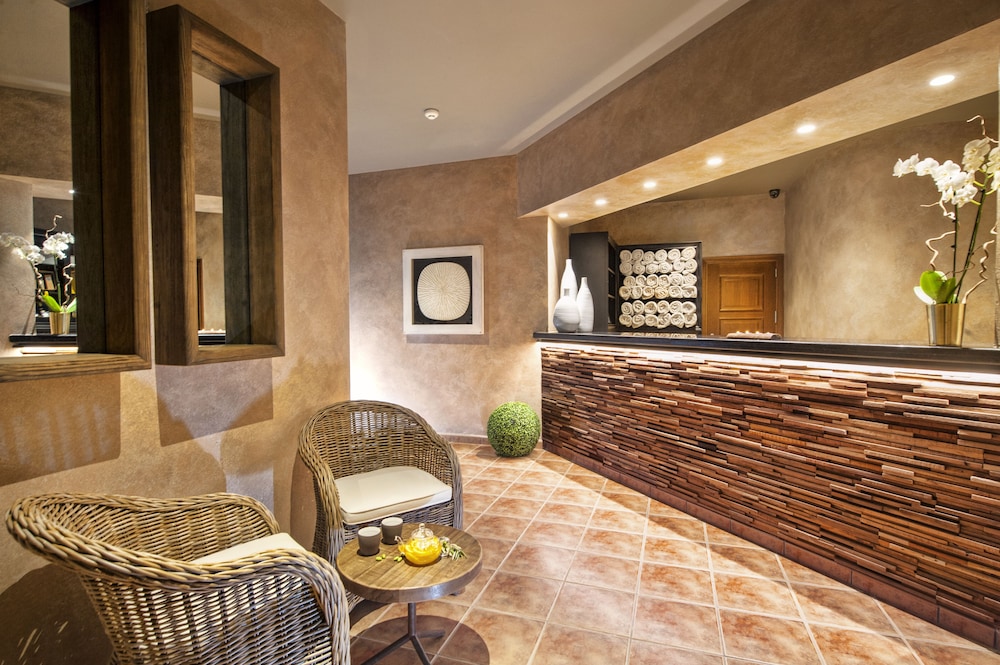 Spa reception