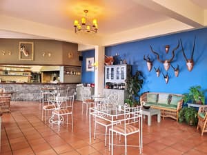 thumbnail: Restaurant