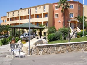 thumbnail: Exterior