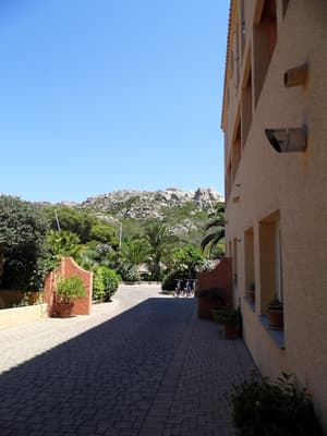 thumbnail: Exterior