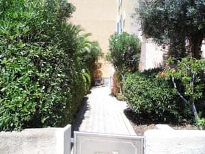 thumbnail: Garden