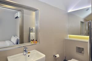 thumbnail: Bathroom