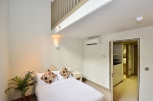 thumbnail: Room