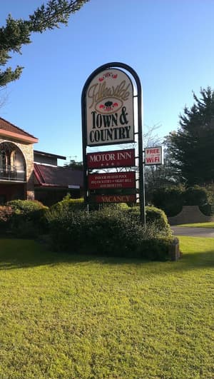 thumbnail: Front of property