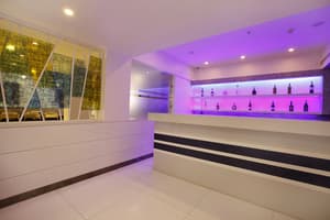 thumbnail: Bar (on property)