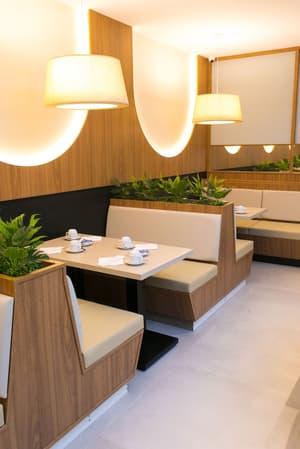 thumbnail: Restaurant