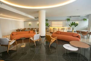 thumbnail: Lobby lounge