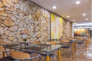 thumbnail: Breakfast area