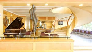 thumbnail: Lobby lounge