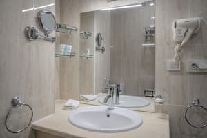 thumbnail: Bathroom