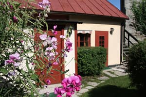 thumbnail: Exterior