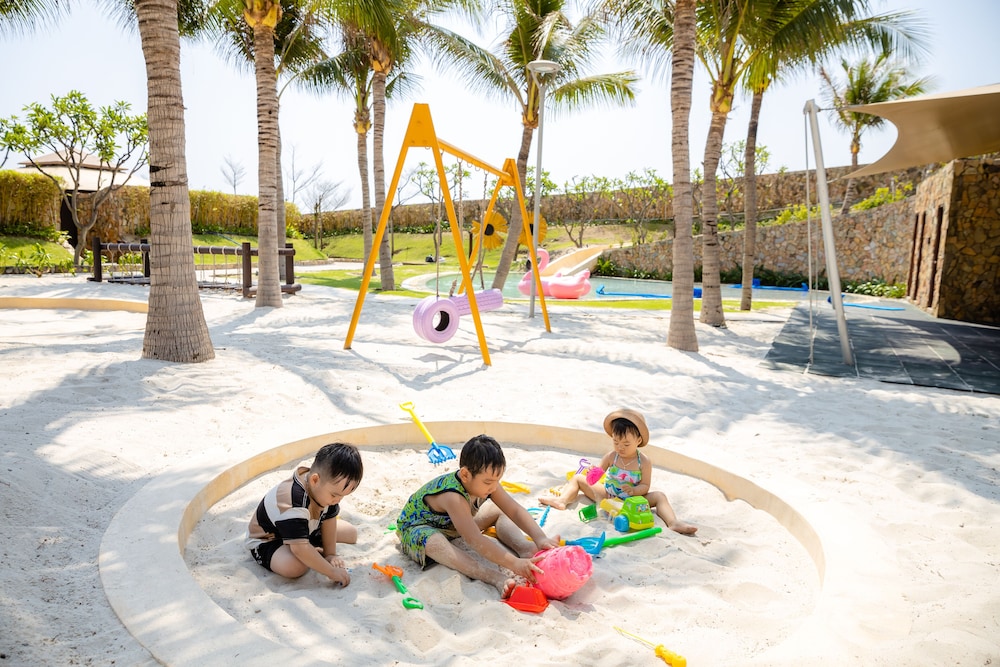 Children's play area - outdoor