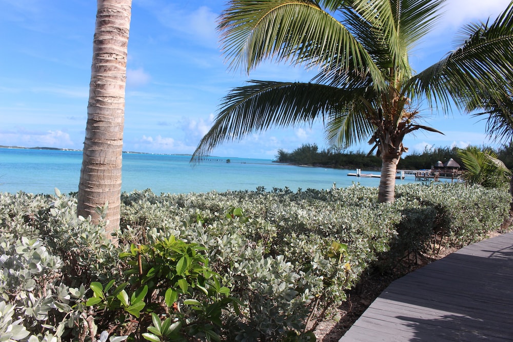 Beach/ocean view