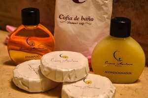thumbnail: Bathroom amenities