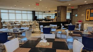 thumbnail: Breakfast area