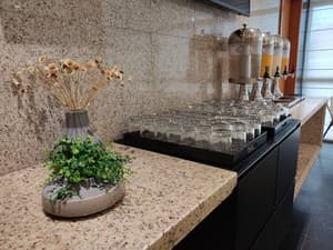 thumbnail: Breakfast area