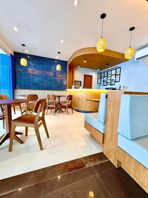 thumbnail: Bar (on property)
