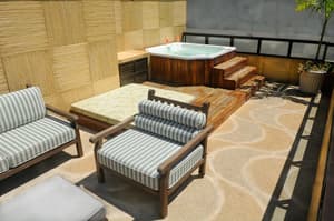 thumbnail: Spa