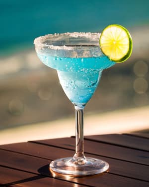 thumbnail: Bar (on property)
