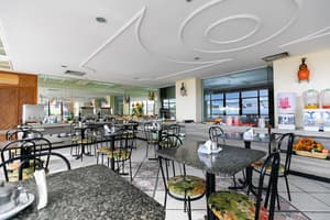 thumbnail: Breakfast area