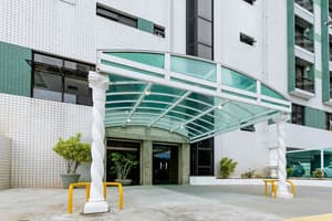 thumbnail: Exterior