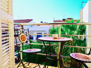 thumbnail: Balcony view