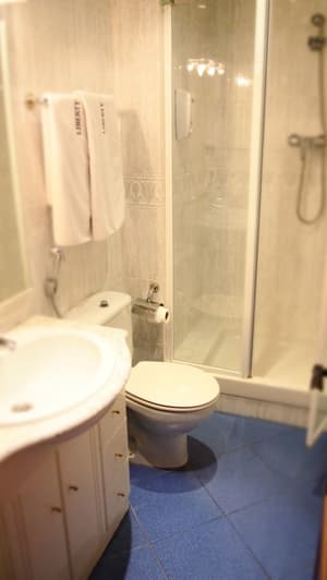 thumbnail: Bathroom