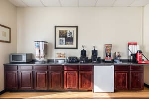 thumbnail: Breakfast area