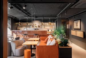 thumbnail: Restaurant