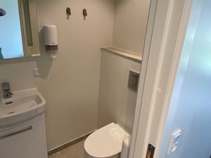 thumbnail: Bathroom