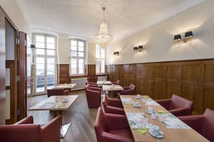 thumbnail: Breakfast area