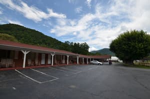 thumbnail: Exterior