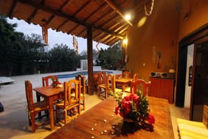 thumbnail: Breakfast area