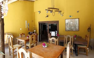 thumbnail: Breakfast area