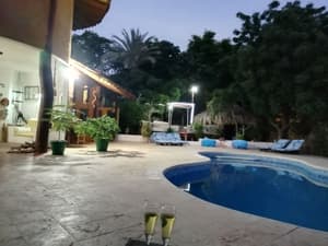 thumbnail: Pool