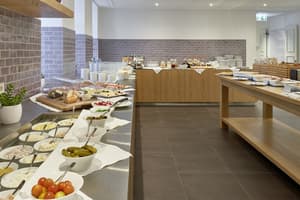 thumbnail: Breakfast area