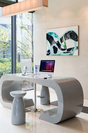 thumbnail: Business center