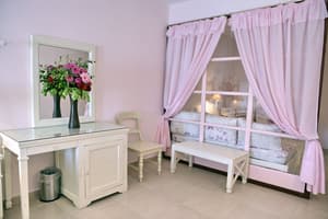 thumbnail: Breakfast area