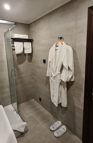 thumbnail: Bathroom
